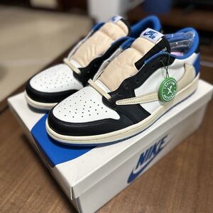 Jordan 1 fragment low brand new comes with everything. Selling for a great deal